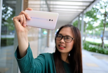 Chi tiet Oppo Reno hong ngoc trai - camera ‘vay ca map’, gia 13 trieu hinh anh