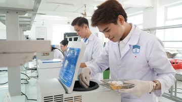 3 diem cong noi bat cua nganh duoc tai Hutech hinh anh