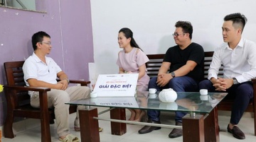 12 ngay cung Lam Vy Da hien thuc hoa 'can bep nho' cua me hinh anh