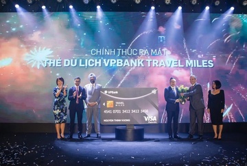 VPBank ra mat the Travel Miles danh cho khach hang thich di du lich hinh anh