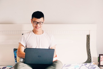FTI ra mat giai phap lam viec tu xa Cloud Desktop hinh anh