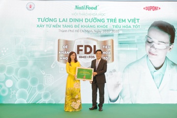 Chiem 22% thi phan, NutiFood la 'Nhan hieu sua tre em so 1 Viet Nam' hinh anh