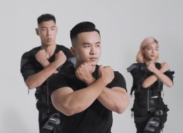 Ca nhan hoa tap luyen trong khong gian rieng tu tai phong gym hinh anh