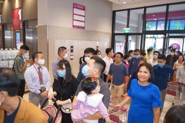 Sieu thi dau tien cua AEON tai Hai Phong hut 1 trieu khach sau 10 ngay hinh anh