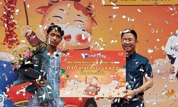 VNPT Pay trao thuong khach hang trung oto VinFast hinh anh