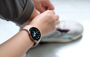 Galaxy Watch4 series - dong ho thong minh kiem huan luyen vien ca nhan hinh anh