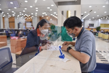 Sacombank tiep nguon von cho giai doan binh thuong moi hinh anh