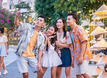 Mcredit tung goi qua tang hap dan kich cau du lich hinh anh