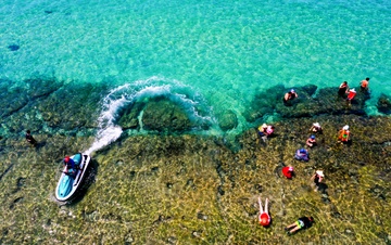 Nang tam du lich Binh Dinh voi cong nghe thong minh hinh anh