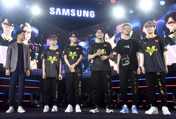 Samsung muon nang tam eSport Viet qua Awesome Academy hinh anh
