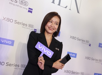 Hong Anh: 'Smartphone co the la san choi moi cho nguoi yeu nghe thuat' hinh anh