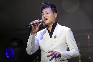 Bai hat moi cua Phan Duy Anh thang hang lien tuc tren Zing MP3 hinh anh