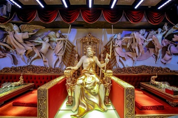 Kham pha khong gian cua cac vi than tai Lido De Maxim - Lounge hinh anh