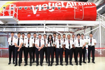 Vietjet chap canh uoc mo bay voi ngay hoi tuyen dung thang 10 hinh anh