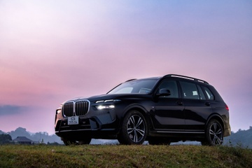 Khoi dong mua Giang sinh voi uu dai len den hon 300 trieu dong tu BMW hinh anh
