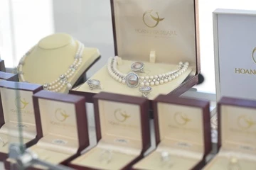 Hoang Gia Pearl he lo trai nghiem cham ngoc giua bien xanh Nha Trang hinh anh