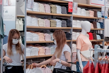 Diem nhanh gio hang Uniqlo cua hoi TikToker tim item ‘hot’ nhat hinh anh