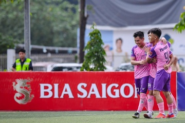Bia Saigon Dragon Cup 2025 gan ket niem tu hao bong da hinh anh