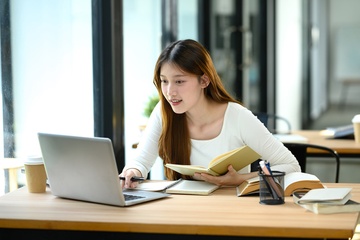Sinh vien 4.0 nen hoc IELTS the nao de vung nen tang, dat diem cao? hinh anh