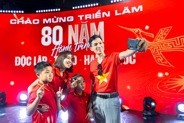 Hon 6,5 trieu nguoi trai nghiem trien lam '80 nam co mot' hinh anh