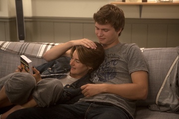 Hieu ung than ky tu mang xa hoi cua 'The Fault in Our Stars' hinh anh