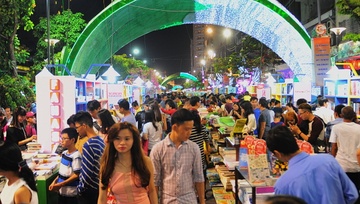 Duong sach Tet Binh Than thu gan 4 ty dong hinh anh
