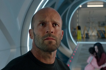 Phim ca map cua Jason Statham bi luoc gan het canh mau me, bao luc hinh anh