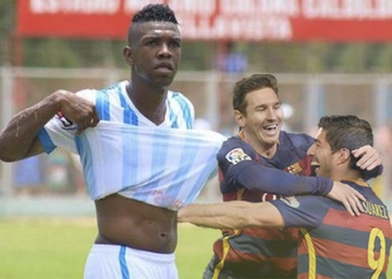 Da hong penalty vi bat chuoc Messi va Suarez hinh anh