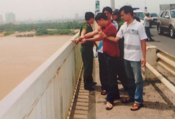 Nhung ky an song Hong hinh anh