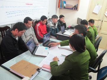 Cu dam thep cua Cong an Ha Noi vao toi pham cong nghe cao hinh anh