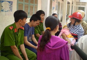 Vu co dau 15 tuoi: Chu re vao tu, cha me vo bi phat hinh anh
