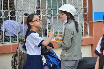 Cuc chang da moi day them hinh anh