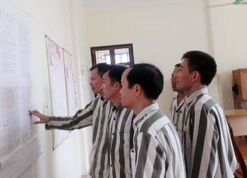 Pham nhan tuoi lao va tuoi teen chia se truoc ngay dac xa hinh anh