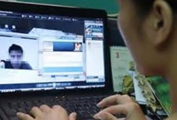 Mot phu nu mat gan 100 trieu vi 'quan nhan dom' lua hinh anh