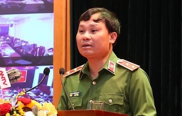 Cuc truong canh sat hinh su bay cach nhan dien chieu lua ra nuoc ngoai hinh anh
