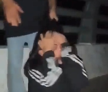 Nu sinh lop 7 bi danh hoi dong hinh anh