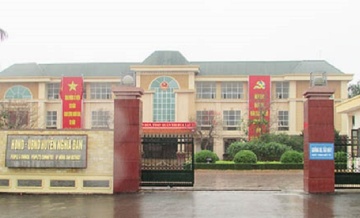 Khoi to truong ban quan ly du an o Nghe An ve toi nhan hoi lo hinh anh