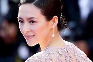 Ngam vay ao du su kien hang hieu cua Chuong Tu Di hinh anh