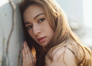 Con gai tai tu Lam Tuan Hien thi hoa hau hinh anh