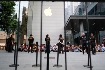 iPhone o Viet Nam ban som nhu My, Apple Store khong con quan trong? hinh anh
