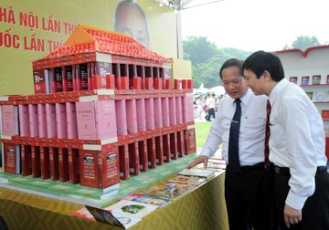 Khai mac Hoi sach Ha Noi 2015 hinh anh