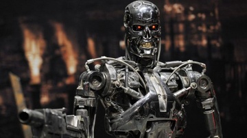 Robot giet nguoi trong nha may o My hinh anh