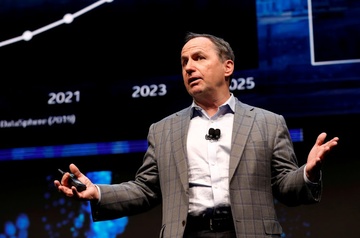 CEO Intel tu chuc hinh anh
