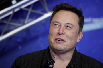 Elon Musk: 'Tesla se vuot Apple vai thang toi' hinh anh