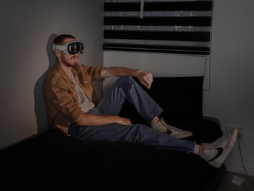 Hối hận sau một năm mua Vision Pro