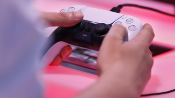 Vi sao hang game khong chan noi cong cu cheat hinh anh