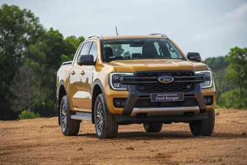Ford Ranger 'keo' nhom ban tai di xuong du van vung ngoi dau hinh anh