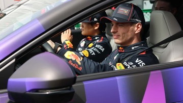 Tay dua F1 Max Verstappen lai thu SUV dien Honda hinh anh