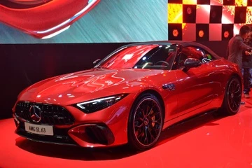 Chi tiết Mercedes-AMG SL 63 S E Performance - chỉ 2 chiếc tại Việt Nam
