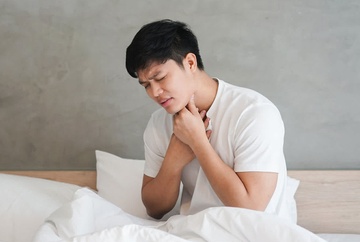 Tai sao ban dau hong khi thuc day vao buoi sang? hinh anh